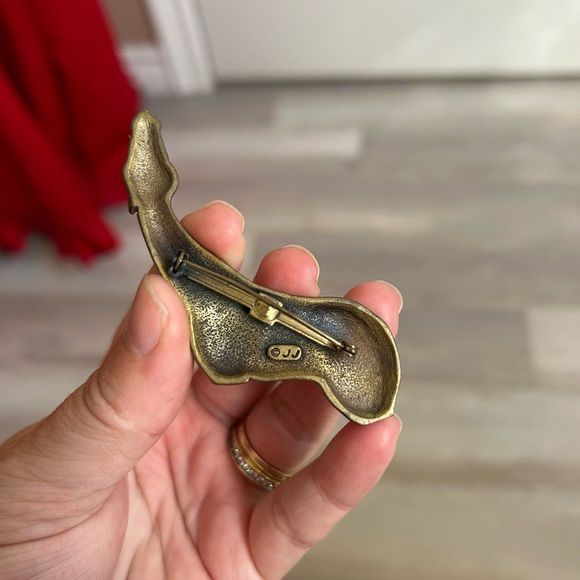 4/$100 JJ stamp 1980 Gold Giraffe animal brooch 🦒 - Picture 4 of 7